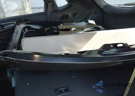 2022 Ford Edge Titanium z USA, uszkodzony, nr VIN 2FMPK4K97NBA62590